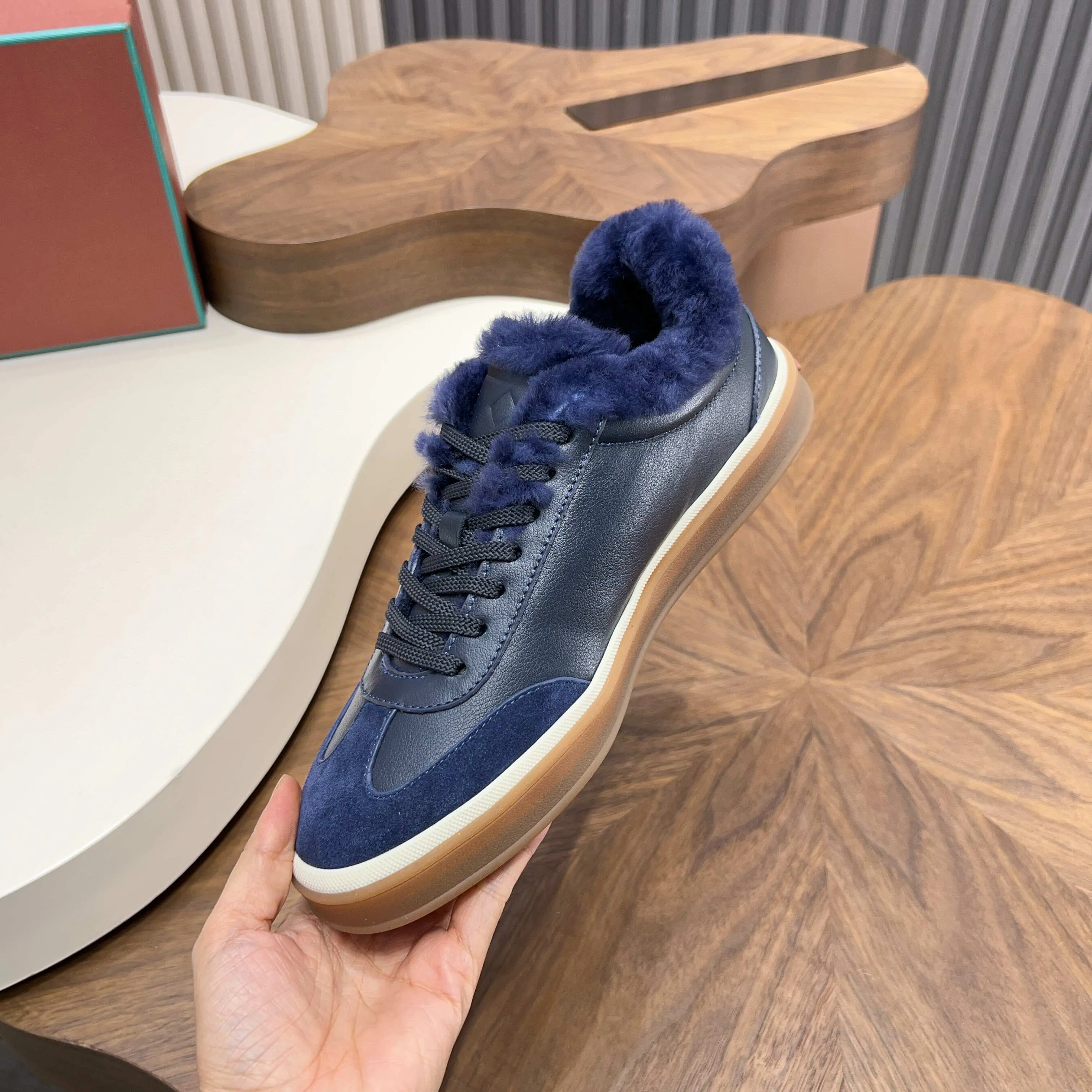 💰740 Loro Piana - Classic casual wool shoes, men's lace-up casual shoes and sneakers, high-quality lightweight and comfortable fabrics, suitable for outdoor leisure, the color is young and energetic, and it looks great with sportswear or casual suits! Code number: 39-44 (45, 46, can be customized)